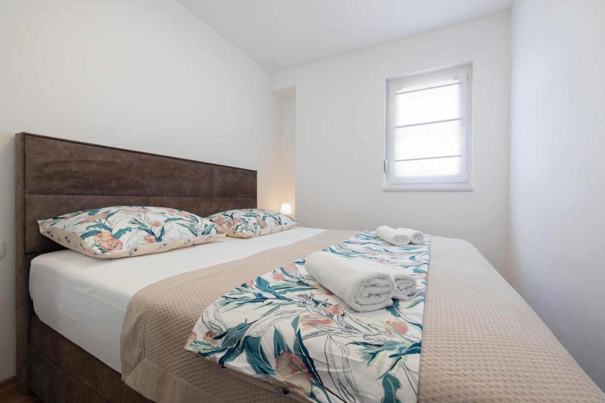 Apartment Samed *
